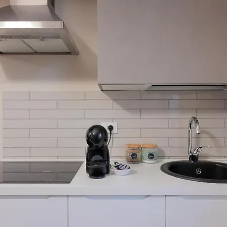 Vicino A Parcheggi Gratuiti - Vicino Al Centro 모데나