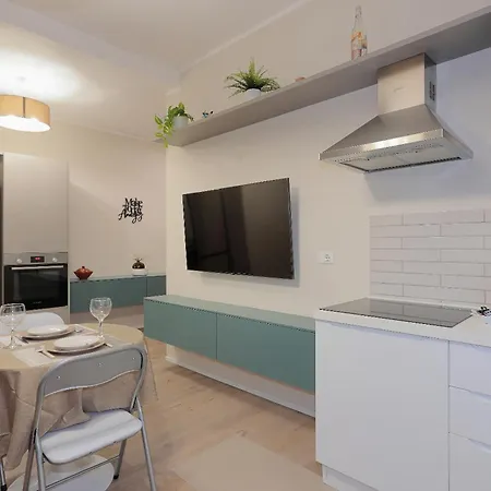 Vicino A Parcheggi Gratuiti - Vicino Al Centro Módena