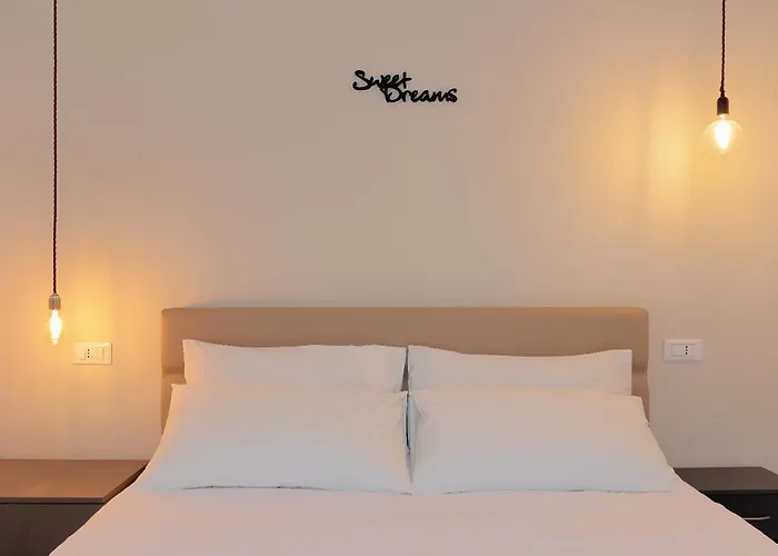 Vicino A Parcheggi Gratuiti - Vicino Al Centro Modena